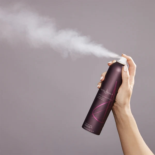 Neal & Wolf dry shampoo